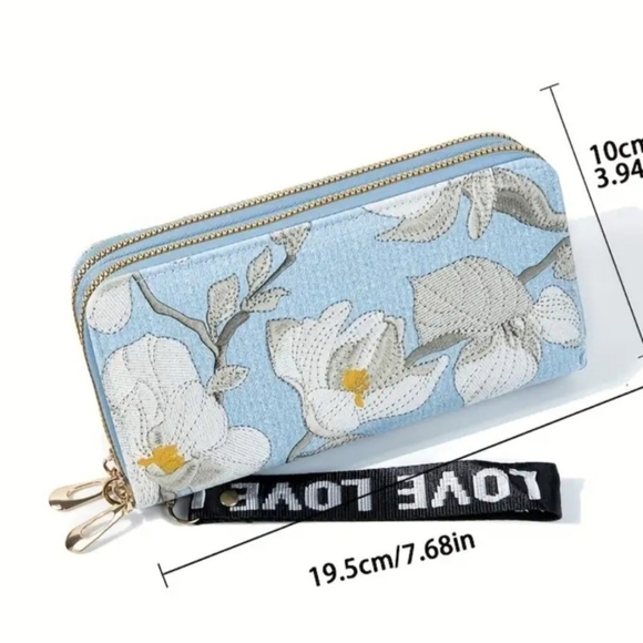 Faux Embroidered Flower Wallet 🌼 🌸 Tan Color - Picture 8 of 10